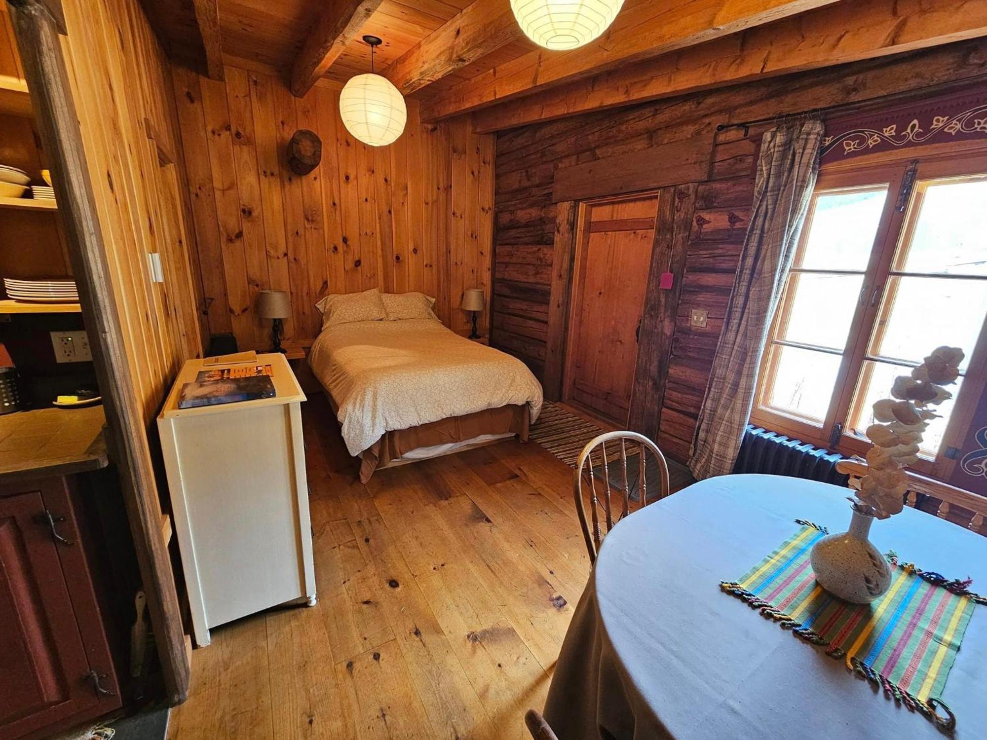 Le Repaire Viking Bed and Breakfast Sainte-Rose-du-Nord Exteriör bild